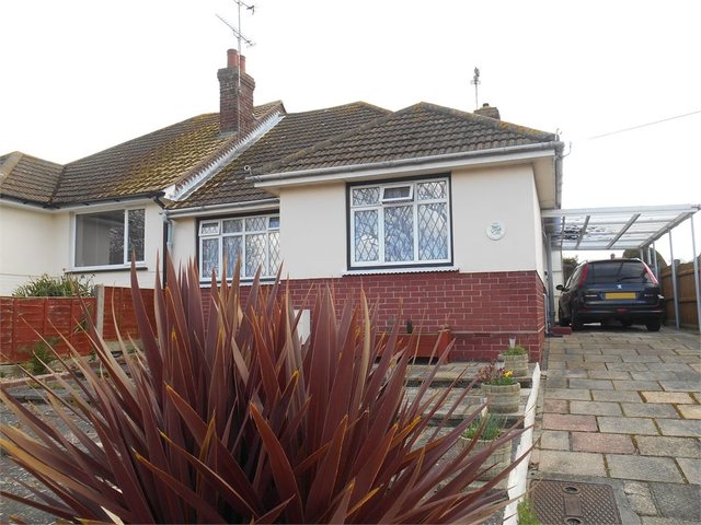  Image of 2 bedroom Detached house for sale in Slade Road Holland-on-Sea Clacton-on-Sea CO15 at Holland-on-Sea, CO15 5EJ