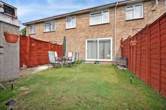  Image of 3 bedroom Terraced house for sale in Solent Gardens Freshwater PO40 at Freshwater Isle of Wight Freshwater, PO40 9PW