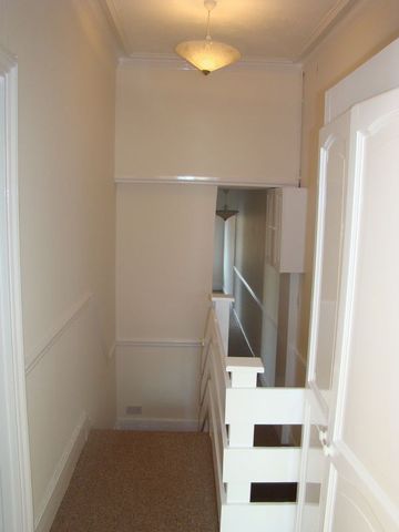  Image of 2 bedroom Flat to rent in Lansdowne Road London E18 at Lansdowne Road  London, E18 2AZ