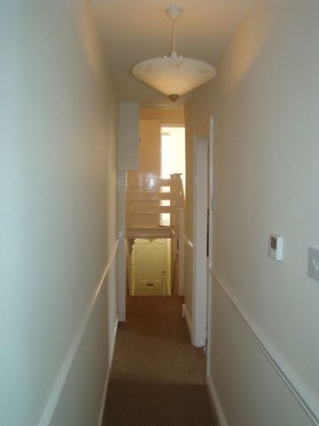 Image of 2 bedroom Flat to rent in Lansdowne Road London E18 at Lansdowne Road  London, E18 2AZ