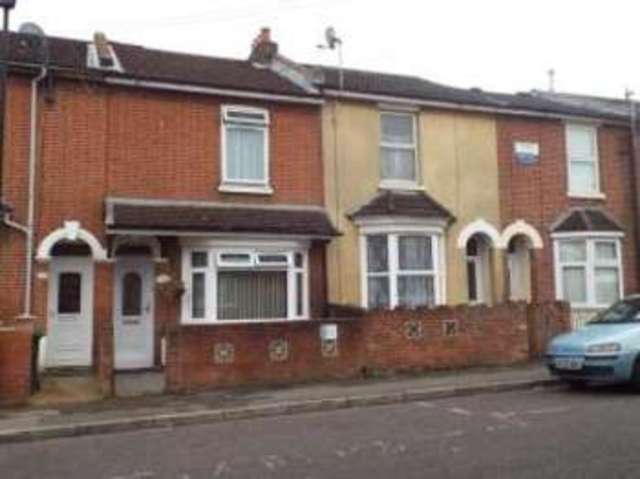  Image of 3 bedroom Terraced house for sale in Lyon Street Southampton SO14 at Southampton  Northam, SO14 0LZ