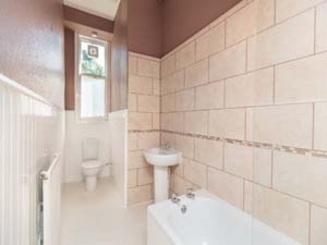  Image of 4 bedroom Flat to rent in Spottiswoode Street Edinburgh EH9 at Marchmont Edinburgh Edinburgh, EH9 1DH
