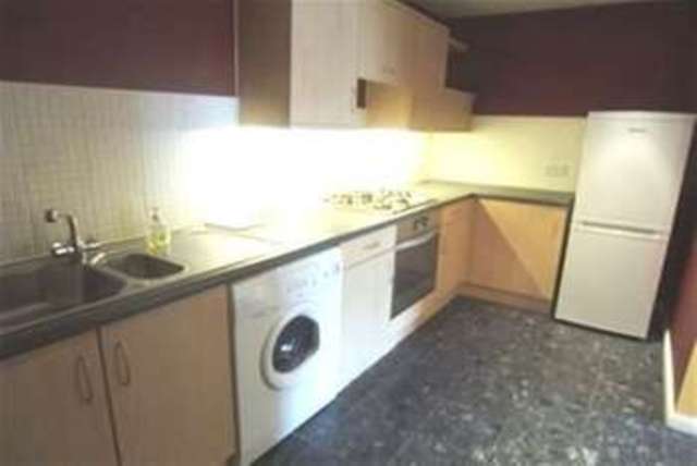  Image of 2 bedroom Flat to rent in St. Christophers Walk Wakefield WF1 at Wakefield, WF1 2UP