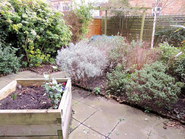  Image of 2 bedroom Detached house to rent in St. Giles Road London SE5 at Camberwell, SE5 7RG