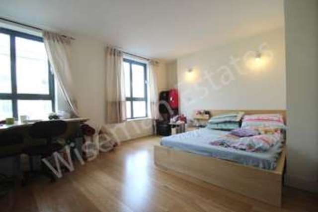  Image of 3 bedroom Apartment for sale in Gifford Street London N1 at Gifford Street  London, N1 0GJ
