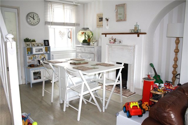  Image of 2 bedroom Terraced house for sale in Sunnyside Stansted CM24 at Stansted Mountfitchet Essex Stansted Mountfitchet, CM24 8AU