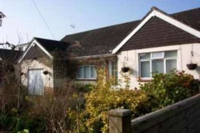  Image of 4 bedroom Bungalow for sale in Rectory Road Staplegrove Taunton TA2 at Staplegrove Taunton Staplegrove, TA2 6EL