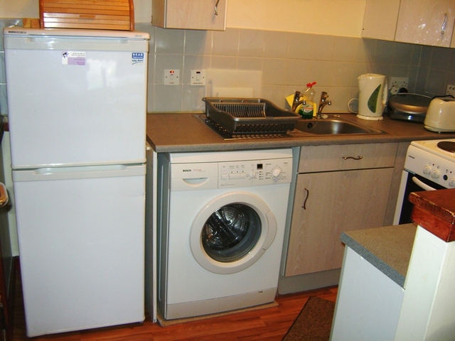  Image of 1 bedroom Flat to rent in Stock Street Paisley PA2 at Paisley Renfrewshire Renfrewshire, PA2 6NL
