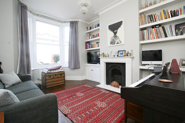  Image of 1 bedroom Apartment for sale in Sulina Road London SW2 at Sulina Road  Streatham Hill, SW2 4EJ