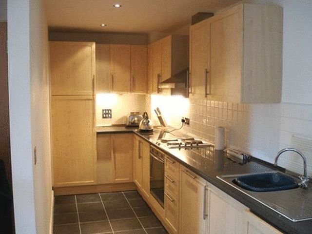  Image of 2 bedroom Flat to rent in Yeoman Street London SE8 at Yeoman Street  London, SE8 5DP