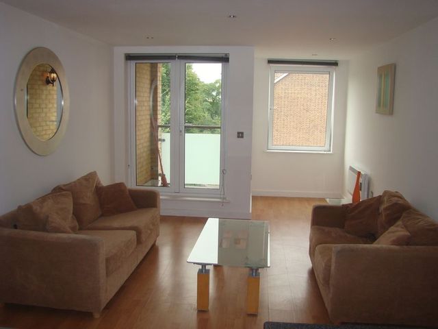  Image of 2 bedroom Flat to rent in Yeoman Street London SE8 at Yeoman Street  London, SE8 5DP