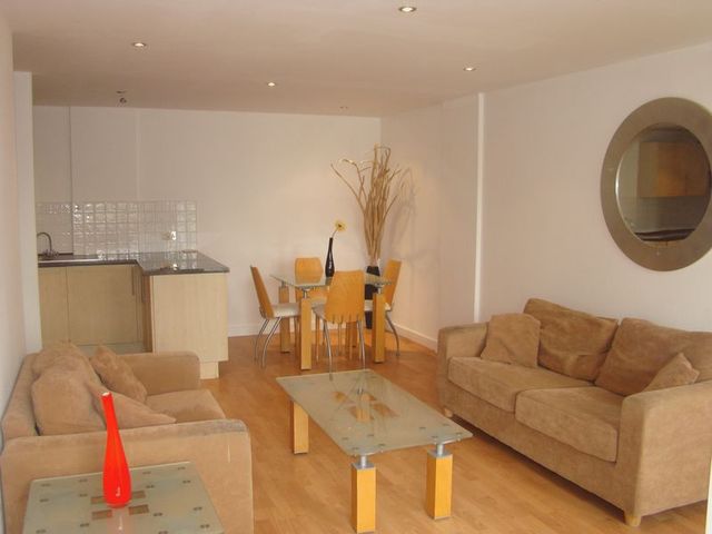  Image of 2 bedroom Flat to rent in Yeoman Street London SE8 at Yeoman Street  London, SE8 5DP