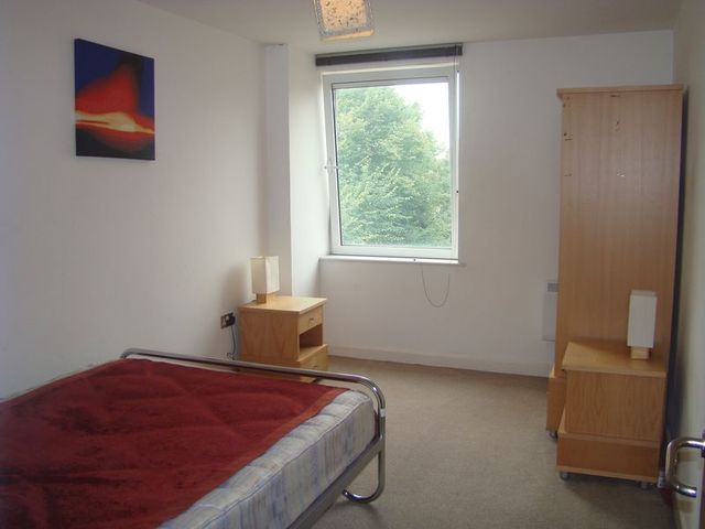  Image of 2 bedroom Flat to rent in Yeoman Street London SE8 at Yeoman Street  London, SE8 5DP