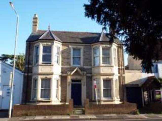  Image of 4 bedroom Detached house for sale in Staplegrove Road Taunton TA1 at Taunton Somerset Taunton, TA1 1DG