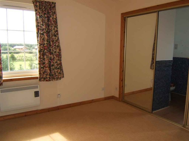  Image of 3 bedroom Flat to rent in Taylor Green Livingston EH54 at Deer Park West Lothian West Lothian, EH54 8SX