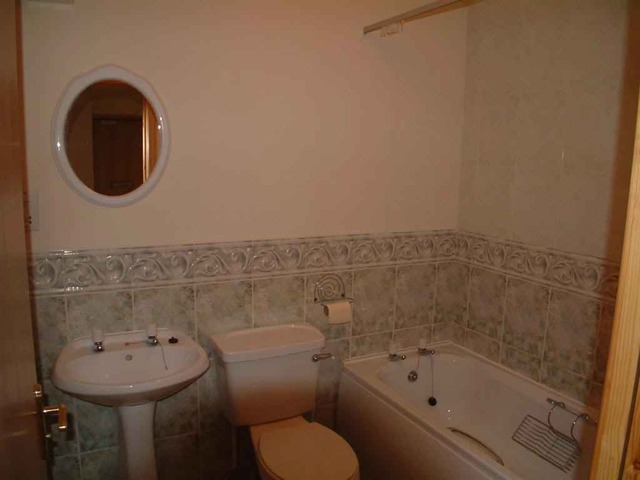  Image of 2 bedroom Flat to rent in Taylor Green Livingston EH54 at Livingston West Lothian West Lothian, EH54 8SX