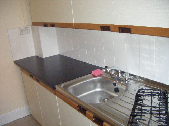  Image of 1 bedroom House Share to rent in Tennyson Road Small Heath Birmingham B10 at Tennyson Road Small Heath Birmingham, B10 0HB