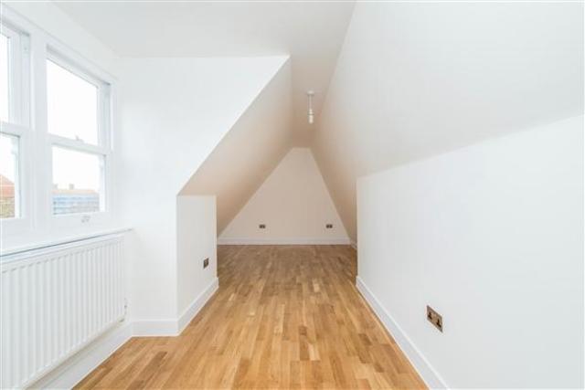 Image of 1 bedroom Apartment to rent in New King Street London SE8 at Deptford, SE8 3HS