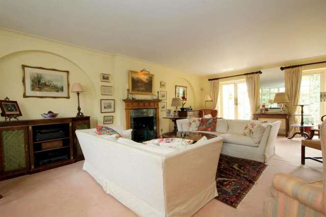  Image of 4 bedroom Detached house for sale in The Leas Hemel Hempstead HP3 at The Leas Longdean Park Hemel Hempstead, HP3 8BP