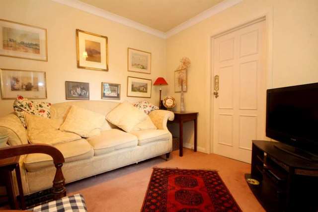  Image of 4 bedroom Detached house for sale in The Leas Hemel Hempstead HP3 at The Leas Longdean Park Hemel Hempstead, HP3 8BP
