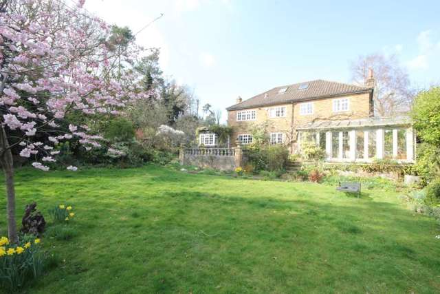  Image of 4 bedroom Detached house for sale in The Leas Hemel Hempstead HP3 at The Leas Longdean Park Hemel Hempstead, HP3 8BP
