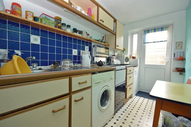  Image of 1 bedroom Flat for sale in The Leys Clevedon BS21 at The Leys  Clevedon, BS21 7YQ