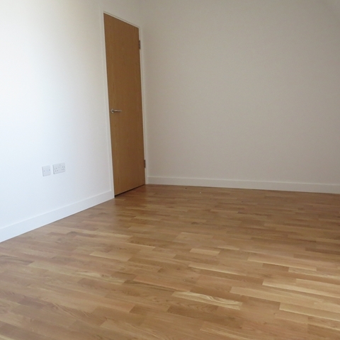  Image of 3 bedroom Flat to rent in The Mall London W5 at The Mall  Ealing, W5 3TA
