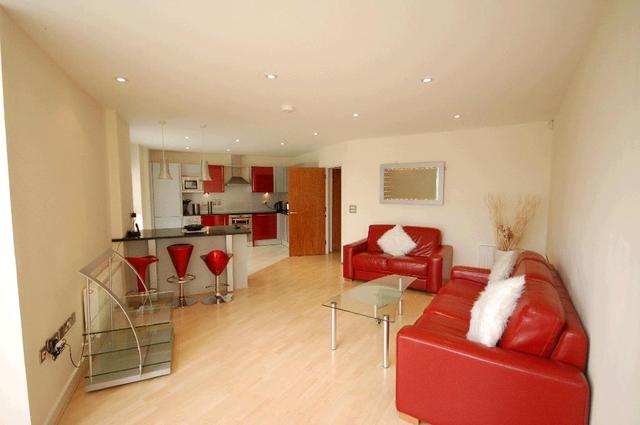  Image of 3 bedroom Property to rent in Kenavon Drive Reading RG1 at The Meridian Kenavon Drive Reading Reading, RG1 3DQ