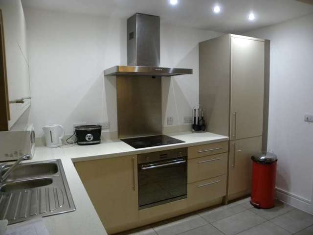  Image of 2 bedroom Apartment to rent in Hilton Street Manchester M1 at Hilton Street Piccadilly Manchester, M1 2BL