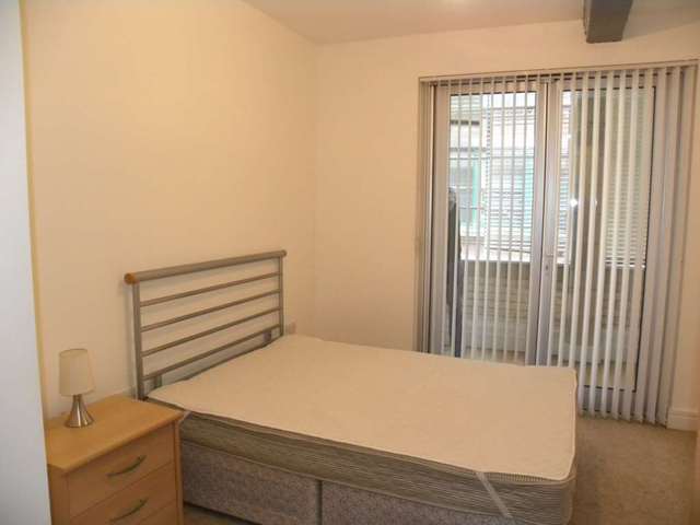  Image of 2 bedroom Apartment to rent in Hilton Street Manchester M1 at Hilton Street Piccadilly Manchester, M1 2BL