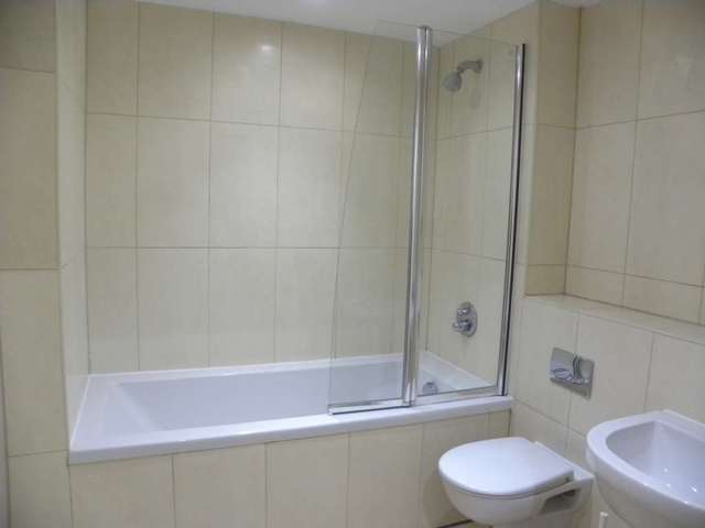  Image of 2 bedroom Apartment to rent in Hilton Street Manchester M1 at Hilton Street Piccadilly Manchester, M1 2BL