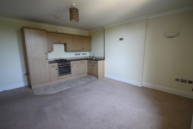  Image of 2 bedroom Flat to rent in Clatterford Road Newport PO30 at Clatterford Road  Newport, PO30 1NQ
