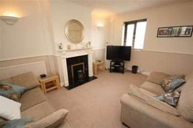  Image of 3 bedroom Semi-Detached house for sale in Theydon Grove Woodford Green IG8 at Theydon Grove  Woodford Green, IG8 7HH