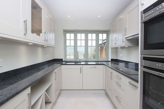  Image of 3 bedroom Semi-Detached house for sale in Theydon Mount Theydon Mount Epping CM16 at Theydon Mount Epping, CM16 7PP