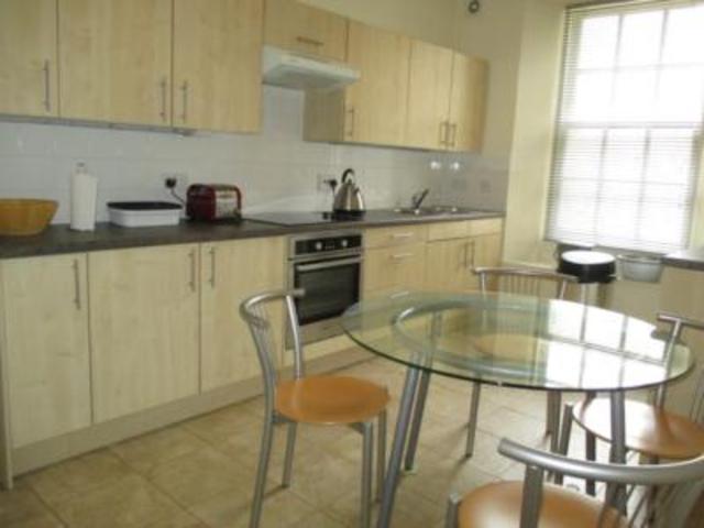  Image of 2 bedroom Semi-Detached house to rent in Thistle Place Aberdeen AB10 at City Centre Aberdeen Aberdeen, AB10 1UZ