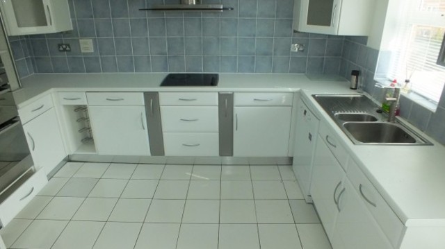  Image of 4 bedroom Terraced house to rent in Thornbury Avenue Weetwood Leeds LS16 at Thornbury Avenue  Leeds, LS16 5RN