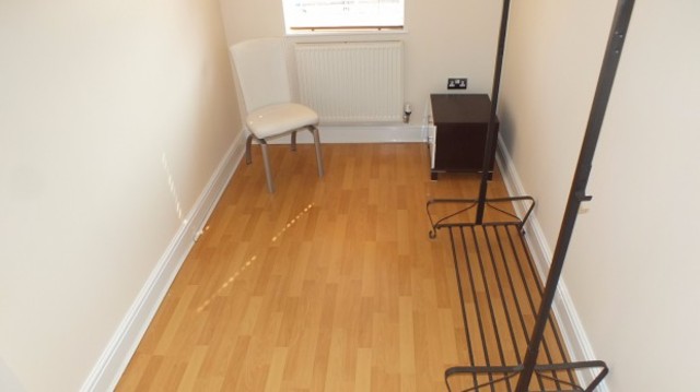  Image of 4 bedroom Terraced house to rent in Thornbury Avenue Weetwood Leeds LS16 at Thornbury Avenue  Leeds, LS16 5RN