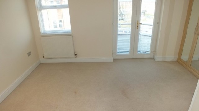  Image of 4 bedroom Terraced house to rent in Thornbury Avenue Weetwood Leeds LS16 at Thornbury Avenue  Leeds, LS16 5RN