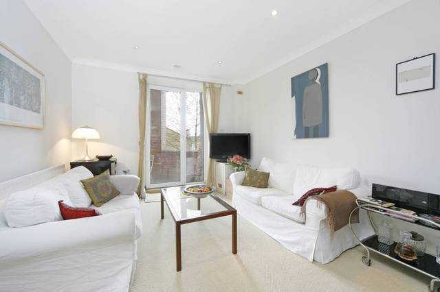  Image of 2 bedroom Flat to rent in Chepstow Villas London W11 at Thornbury Court  Chepstow Villas, W11 2RE