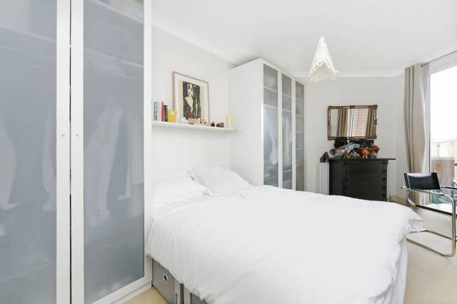  Image of 2 bedroom Flat to rent in Chepstow Villas London W11 at Thornbury Court  Chepstow Villas, W11 2RE