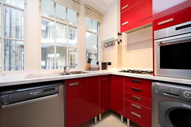  Image of 2 bedroom Flat to rent in Fulham Road London SW3 at Thurloe Court  Fulham Road, SW3 6SB
