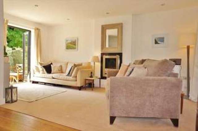  Image of 3 bedroom Terraced house for sale in Timsbury Court Steventon Abingdon OX13 at Steventon  Abingdon, OX13 6FB