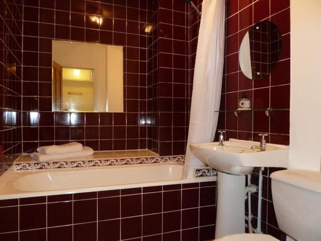  Image of 1 bedroom Flat to rent in Union Grove Aberdeen AB10 at West End Aberdeen Aberdeen, AB10 6SX