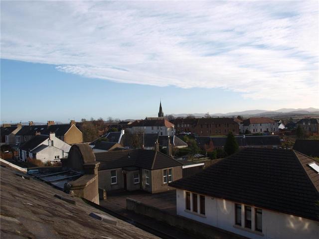  Image of 2 bedroom Flat to rent in Union Road Broxburn EH52 at Broxburn West Lothian West Lothian, EH52 6HR
