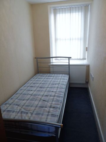  Image of 5 bedroom Property to rent in Union Street Carmarthen SA31 at Union Street  Carmarthen, SA31 3DE