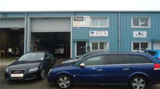  Image of Detached house for sale in Telmere Industrial Estate Albert Road Luton LU1 at Latimer Road Luton Luton, LU1 3XA