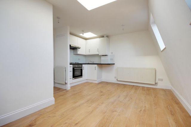  Image of 1 bedroom Flat for sale in Upper Clapton Road London E5 at Upper Clapton Road  Hackney, E5 8BQ