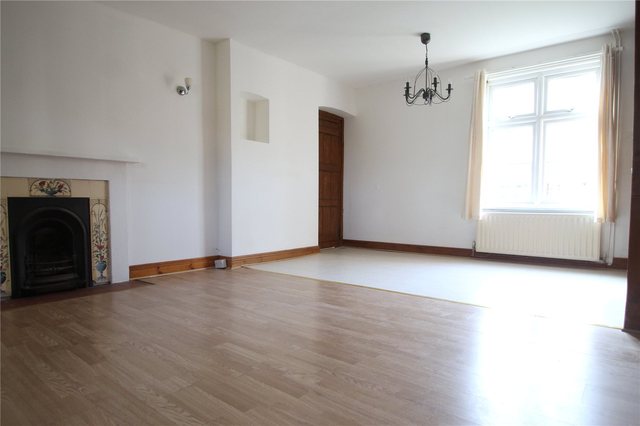  Image of 3 bedroom Detached house to rent in Vicarage Road Strood Rochester ME2 at Strood Rochester Frindsbury, ME2 4DG