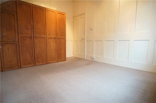  Image of 3 bedroom Detached house to rent in Vicarage Road Strood Rochester ME2 at Strood Rochester Frindsbury, ME2 4DG