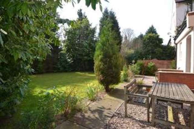  Image of 1 bedroom Flat for sale in Wake Green Road Moseley Birmingham B13 at Wake Green Road Moseley Birmingham, B13 9PA